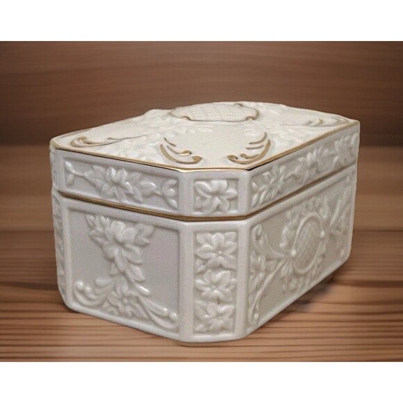 Lenox Rectangular Lidded Trinket Jewelry Box Ivory 24kt Gold Gilt Lined Vtg - Picture 8 of 11